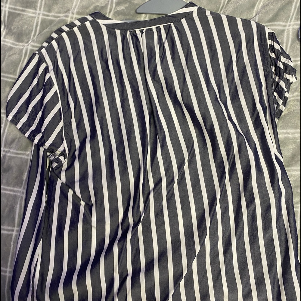 Blouse - Picture 2 of 2